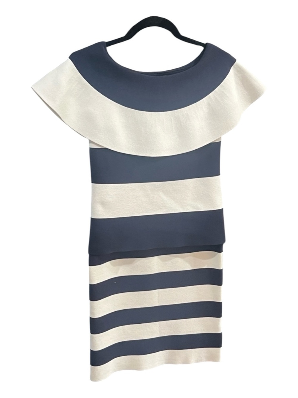 Ann Tyalor Stunning Navy and White Striped Off-Shoulder Two Piece Set - Picture 1 of 8